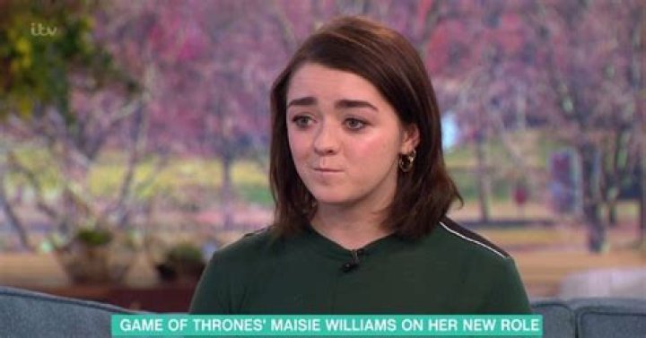 Maisie Williams Reveals "Game Of Thrones" Spoiler On April 1 "Tonight Show"