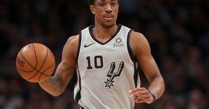 DeMar DeRozan Reacts To Raptors Receiving Championship Rings