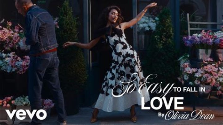 Daniel Caesar Covers Classic Jam "Made To Fall In Love"