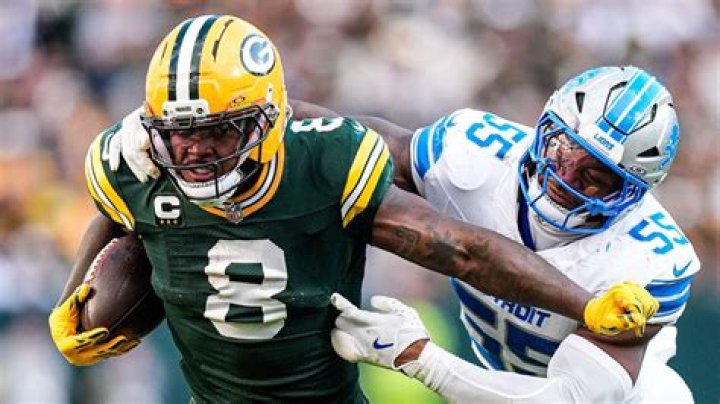 Packers RB Gets Hacked & Tweets Outlandish Aaron Hernandez Remark