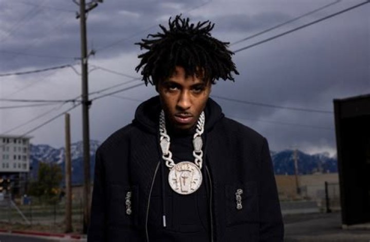 Kodak Black Interpolates NBA Youngboy Bars On "Senseless"