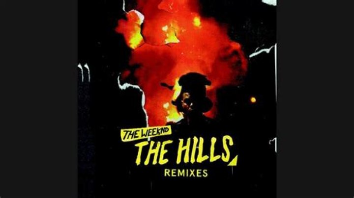 The Weeknd & Nicki Minaj Perform "The Hills" Remix On Saturday Night Live