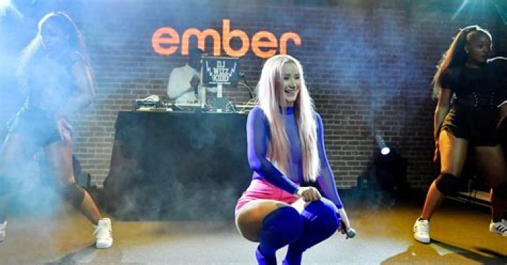 Iggy Azalea Rips Pants During Saudi Arabia Concert, Police End Show Early