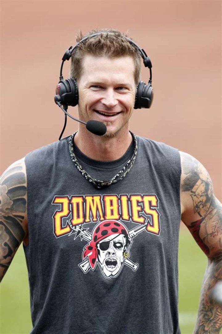 A. J. Burnett Biography, Age, Height, Wife, Net Worth, Family