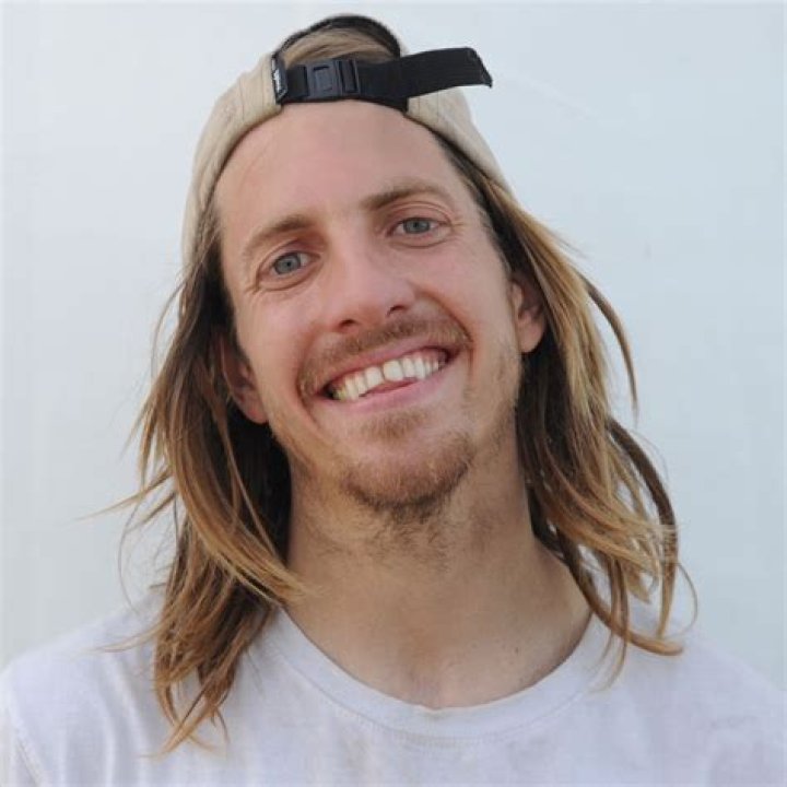 Aaron Homoki Biography, Age, Height, Wife, Net Worth, Family