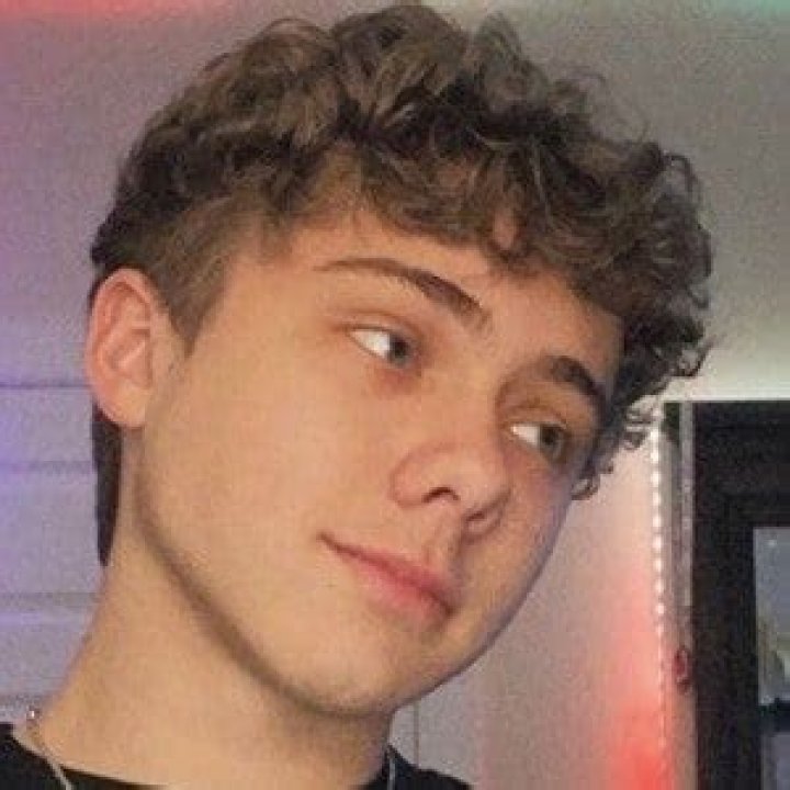 Adam Dillon Age | Wiki, Net worth, Bio, Height, Girlfriend