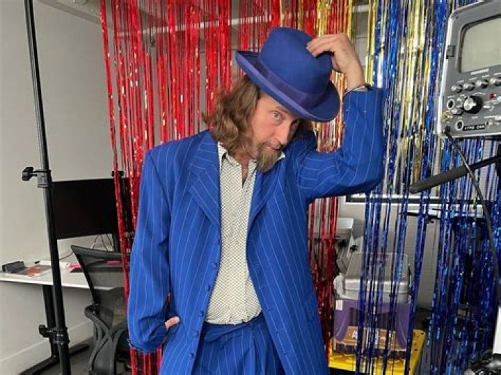 
AGT: All-Stars 2023 episode 6 early release: Comedian Josh Blue receives standing ovation before his act 