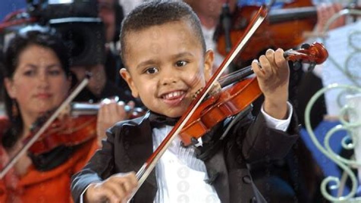 Akim Camara (Violinist) - Age, Birthday, Bio, Facts, Family, Net Worth, Height & More