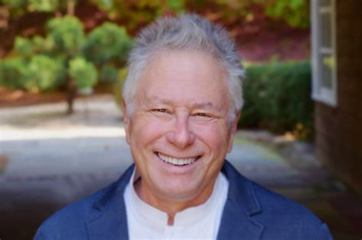 Alan Menken Biography, Age, Height, Wife, Net Worth, Family