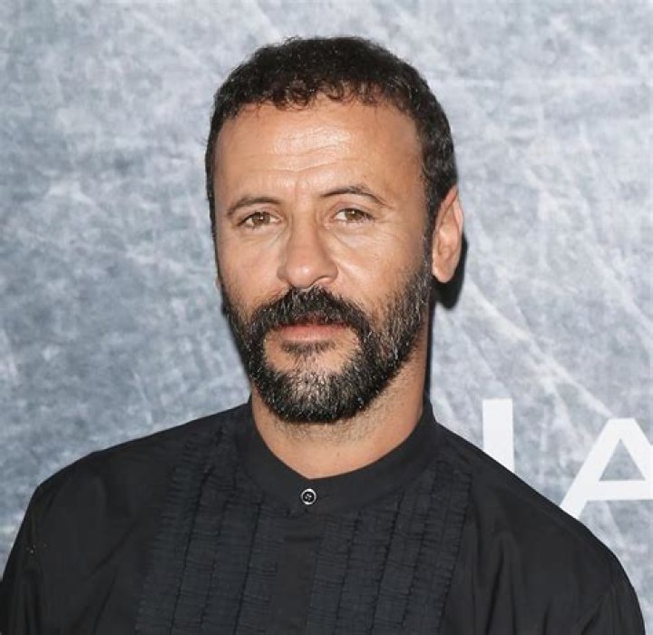 Ali Suliman Biography, Age, Height, Wife, Net Worth, Family