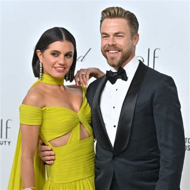 Gorgeous!Aly Michalka Gets Hitched to Stephen Ringer In A Lavender Gown