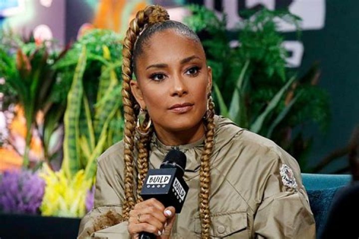 Amanda Seales