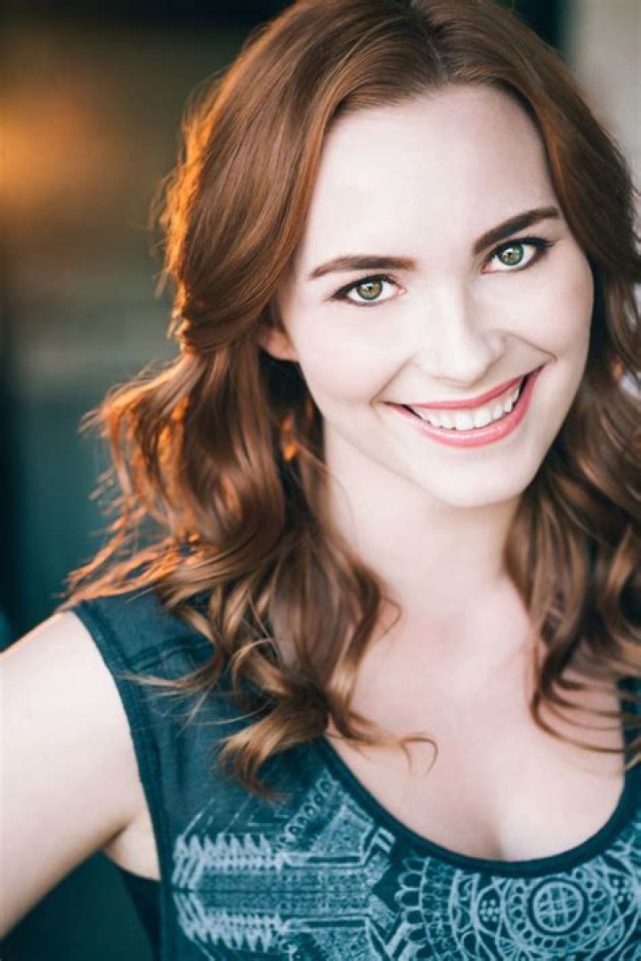 Amy Castle (Soap Opera Actress) - Age, Birthday, Bio, Facts, Family, Net Worth, Height & More