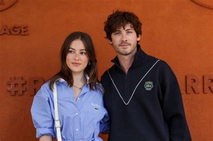 analuisa corrigan (Multimedia Artist) - Age, Birthday, Bio, Facts, Family, Net Worth, Height & More