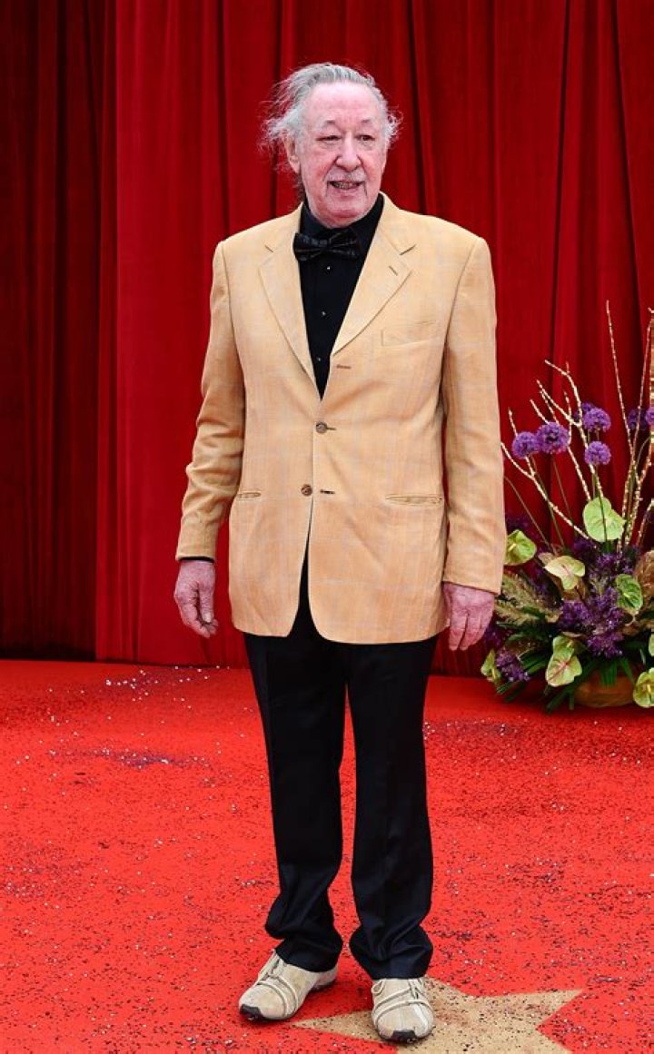 Andy Devine (Movie Actor) - Age, Birthday, Bio, Facts, Family, Net Worth, Height & More