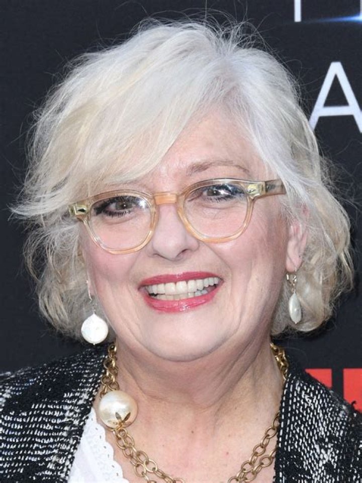 How tall is Angela Cartwright