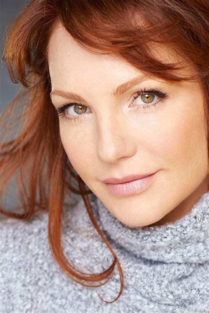 Anne Leighton Bio & Wiki: Net Worth, Age, Height & Weight