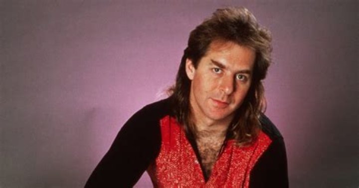 Anton Fig (Drummer) - Age, Birthday, Bio, Facts, Family, Net Worth, Height & More