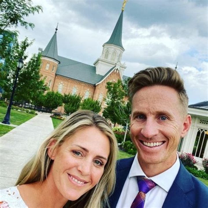 April Orgill – Celebsgraphy