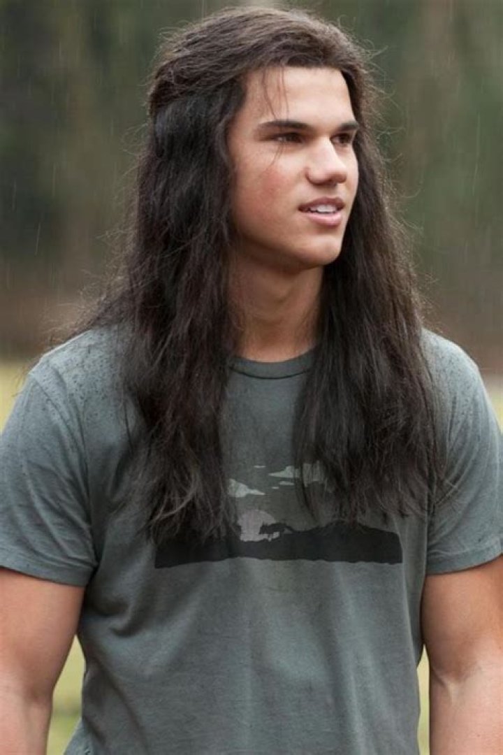 Are the wolf actors in Twilight Native American?
