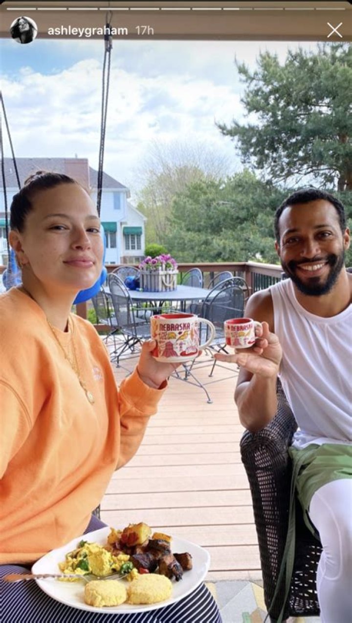 Ashley Graham and Husband Justin Ervin Enjoy a Scenic Breakfast While Quarantining in Nebraska