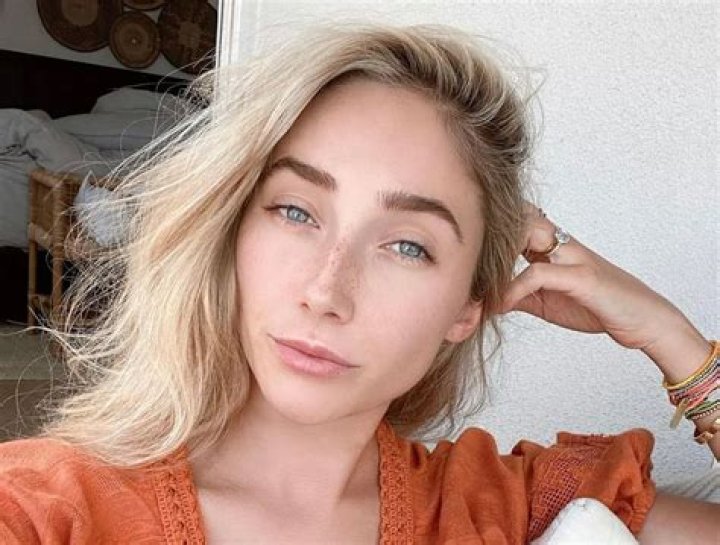 Who is Aurora Culpo? Wiki, Age, Height, Husband, Parents, Measurements, Net worth & More