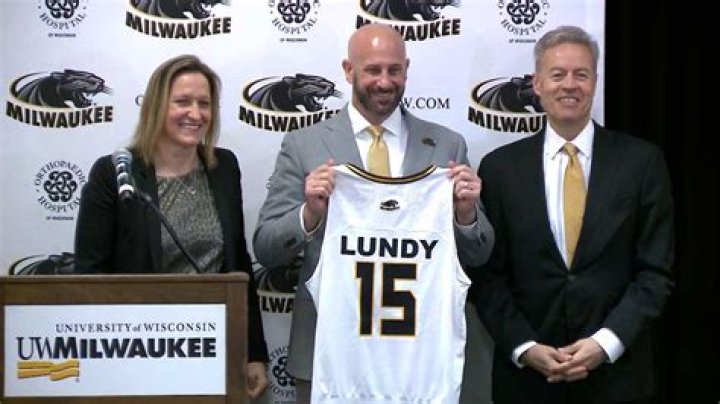 Bart Lundy Biography, Age, Height, Wife, Net Worth, Family