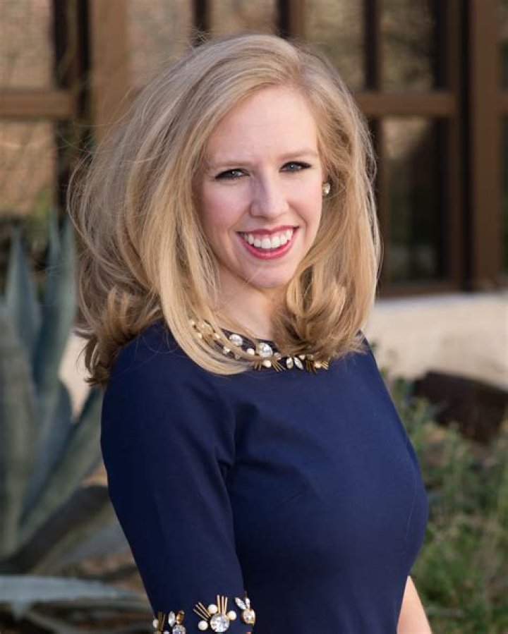 Betsy Martin Biography, Age, Height, Husband, Net Worth, Family