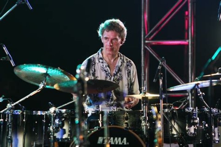 Bill Bruford Biography, Age, Height, Wife, Net Worth, Family