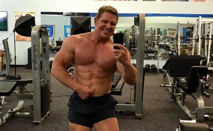 Bill Phillips Biography, Age, Height, Wife, Net Worth, Family