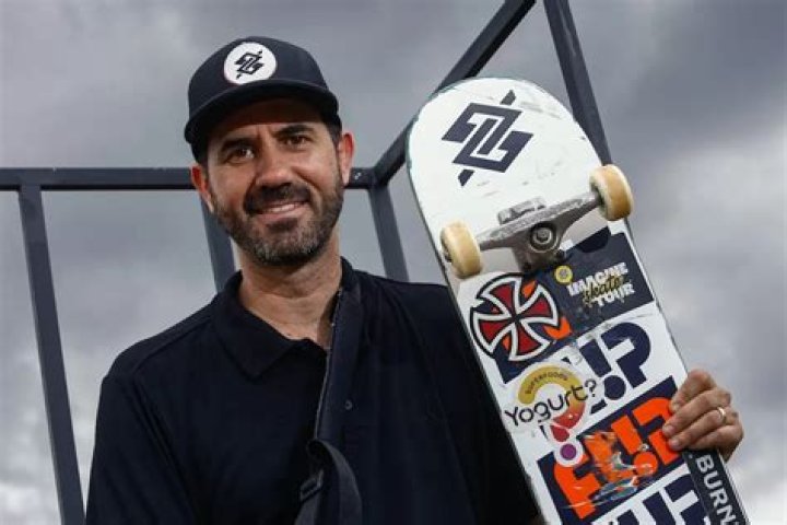 Bob Burnquist (Skateboarder) - Age, Birthday, Bio, Facts, Family, Net Worth, Height & More