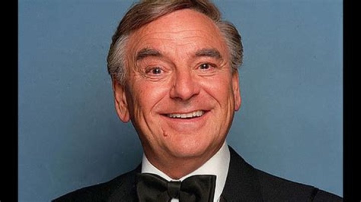 Bob Monkhouse (Cartoonist) - Age, Birthday, Bio, Facts, Family, Net Worth, Height & More