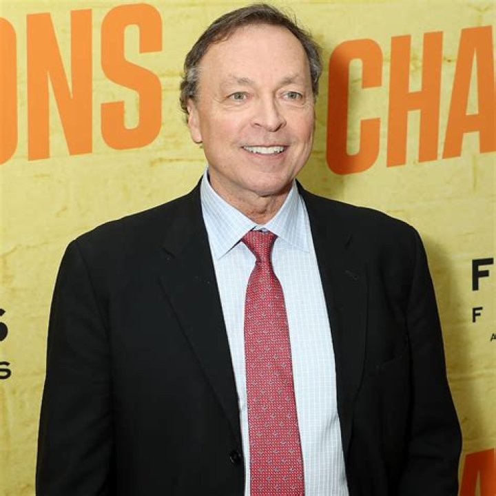 Bobby Farrelly (Director) - Age, Birthday, Bio, Facts, Family, Net Worth, Height & More