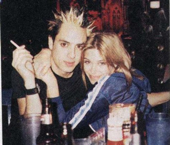 Bobby Fernandez-Hewitt Biography, Age, Height, Wife, Net Worth, Family