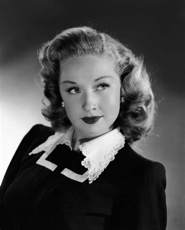 Bonita Granville (Movie Actress) - Age, Birthday, Bio, Facts, Family, Net Worth, Height & More