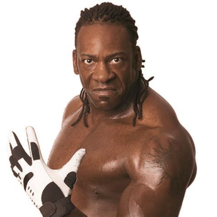 Booker T (Wrestler) - Age, Birthday, Bio, Facts, Family, Net Worth, Height & More