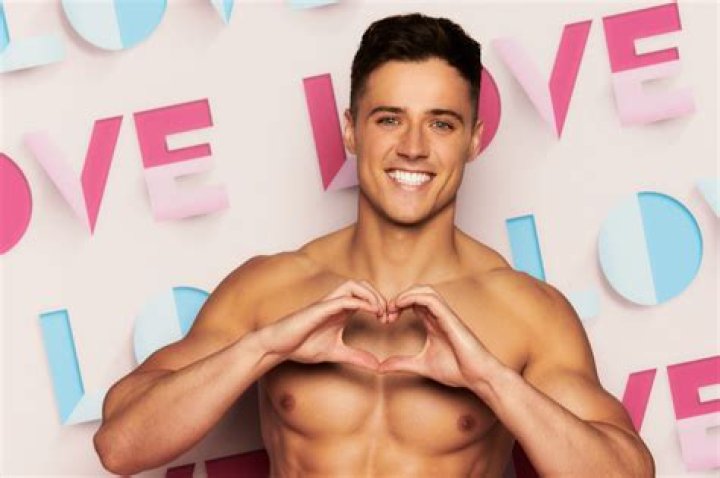 Who is Brad McClelland? Wiki, Biography, Height, Age, Girlfriend, Family & More