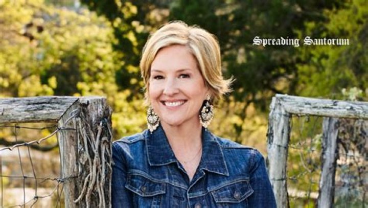 Brene Brown Net worth. Husband Steve Alley and Children, Wiki.