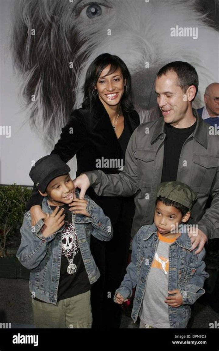 Brian Robbins (Director) - Age, Birthday, Bio, Facts, Family, Net Worth, Height & More