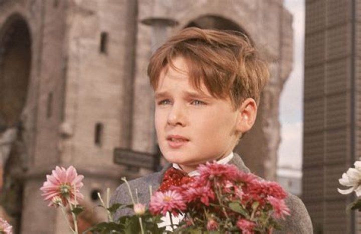 Bryan Russell Biography, Age, Height, Wife, Net Worth, Family