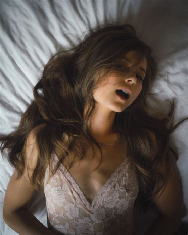 Cait Del Mar (Family Member) - Age, Birthday, Bio, Facts, Family, Net Worth, Height & More