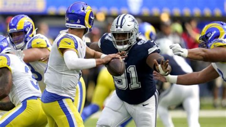 Carlos Watkins Biography, Age, Height, Wife, Net Worth, Family