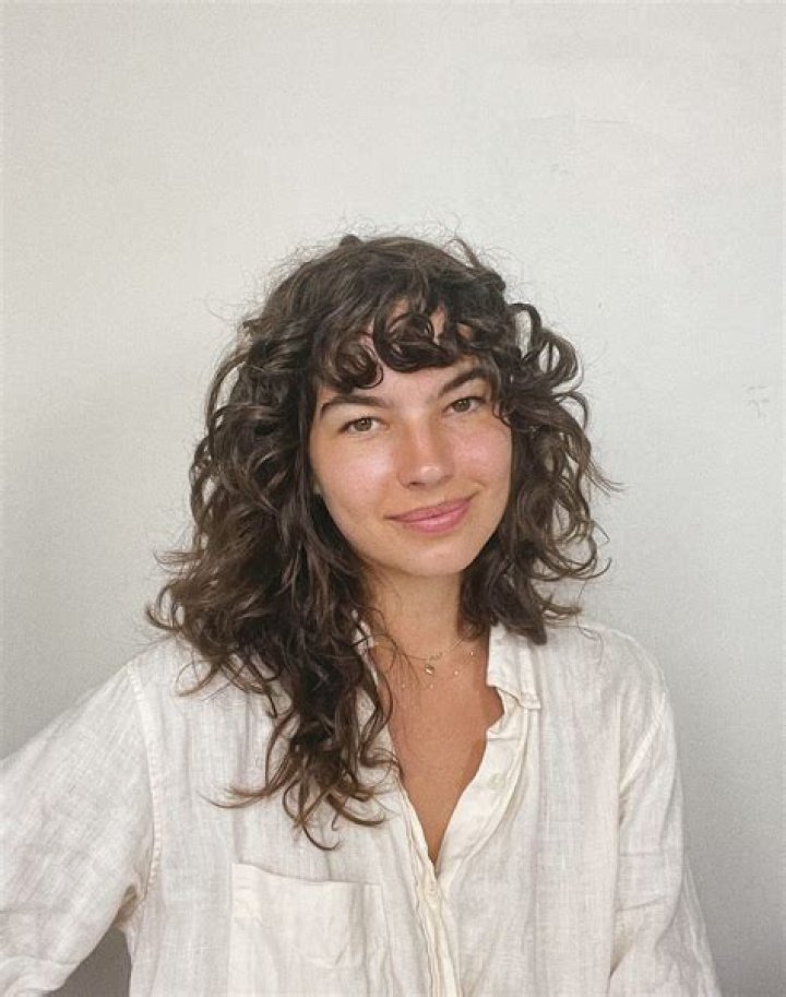 Carolina Gelen (Instagram Star) - Age, Birthday, Bio, Facts, Family, Net Worth, Height & More