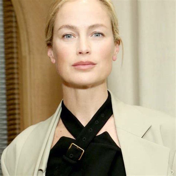 Carolyn Murphy Biography, Age, Height, Husband, Net Worth, Family