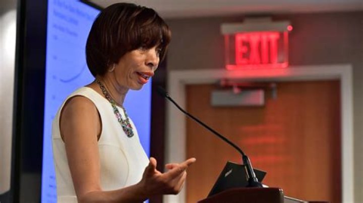 Catherine Pugh (Politician) - Age, Birthday, Bio, Facts, Family, Net Worth, Height & More