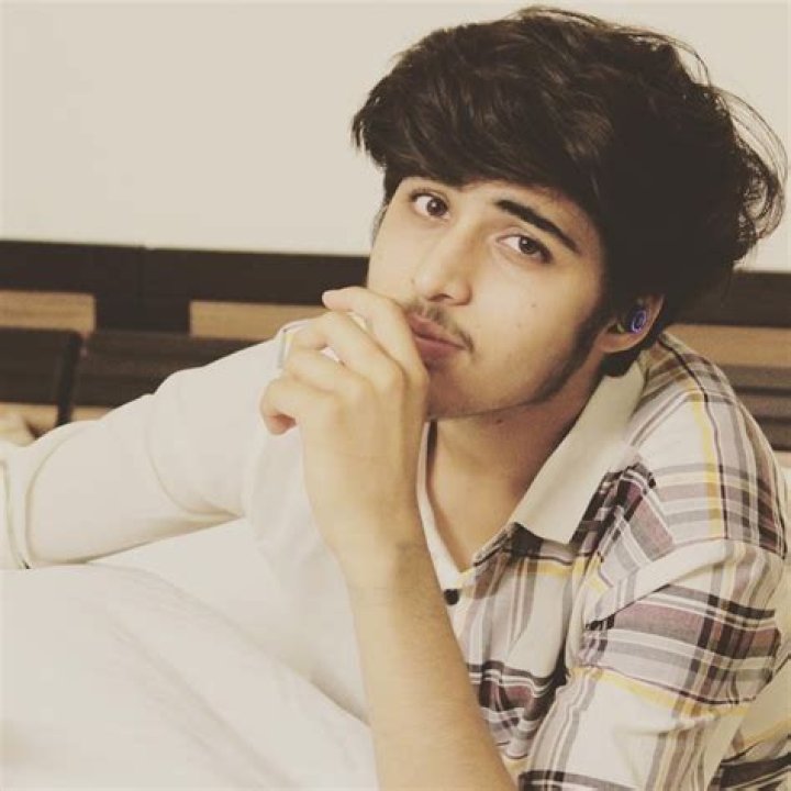 
Chandhana Raj Height, Weight, Net Worth, Age, Wiki, Who, Instagram, Biography 