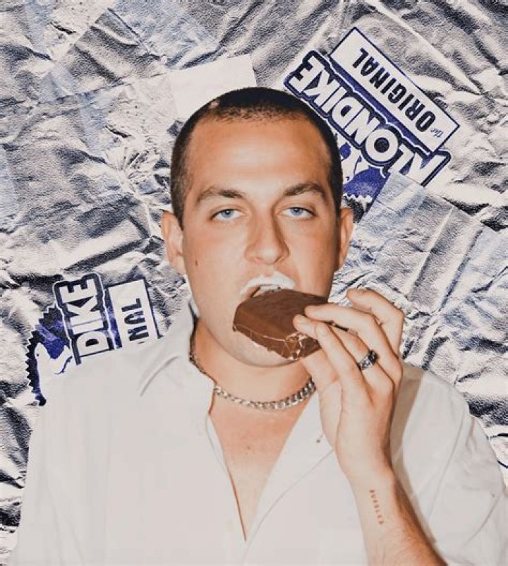 Chris Klemens (YouTube Star) - Age, Birthday, Bio, Facts, Family, Net Worth, Height & More