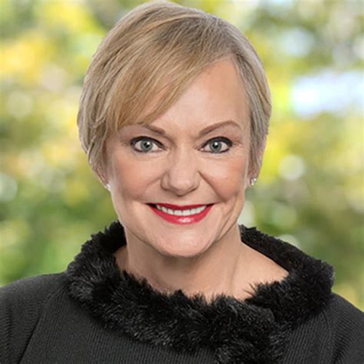 Christine McCarthy Biography, Age, Height, Husband, Net Worth, Family