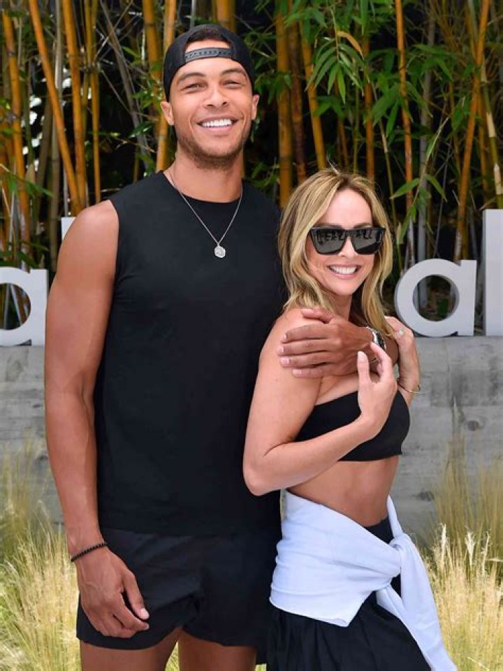 Bachelorette Clare Crawley and Dale Moss ‘Are Still Very Much Together’ and ‘in Love’ Following the Show