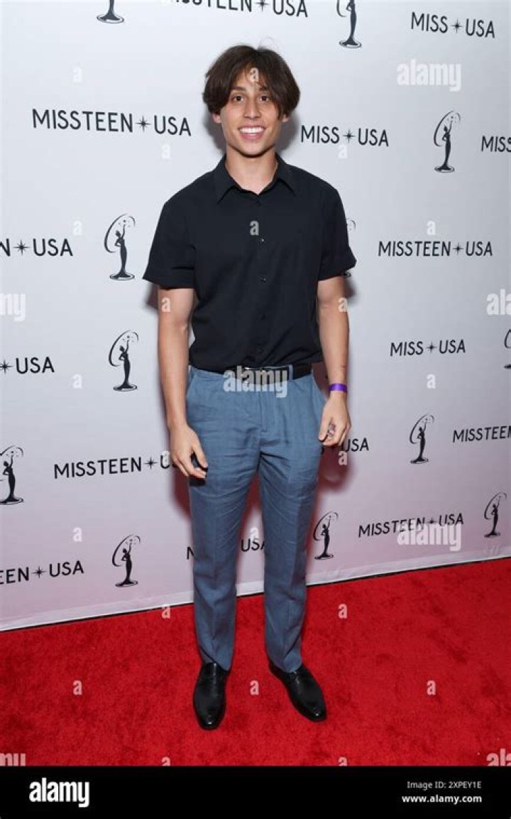 Cole Allison Age | Wiki, Net worth, Bio, Height, Girlfriend |